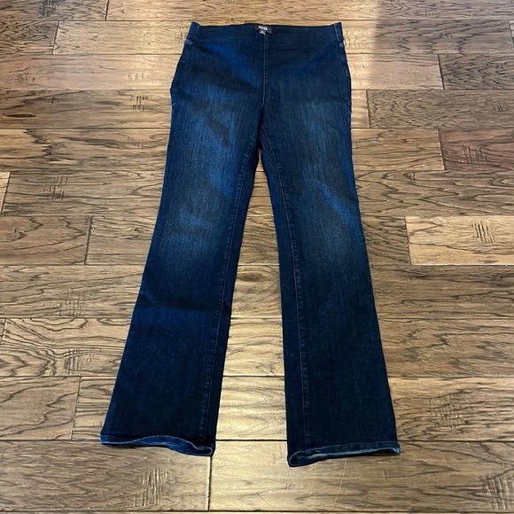 NYDJ Pull On Bootcut Size LT - Picture 1 of 16